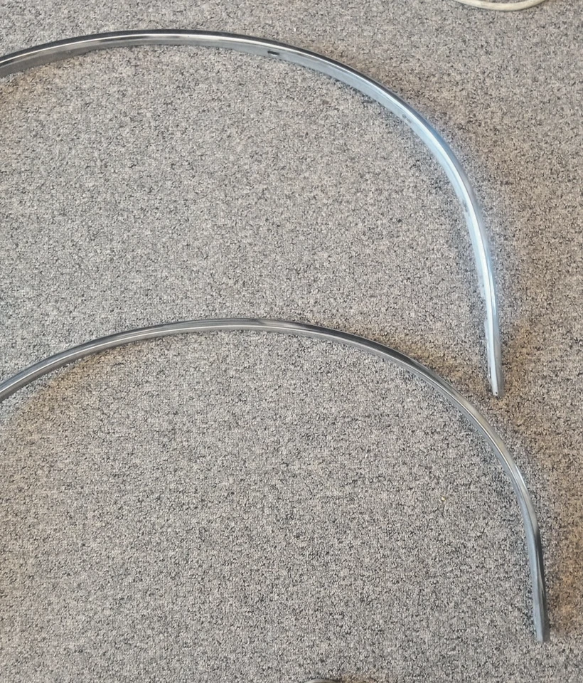 Juego de pozos de rueda Oldsmobile Delta 88 98 1980-85 moldura cromada Foto 4 de 4