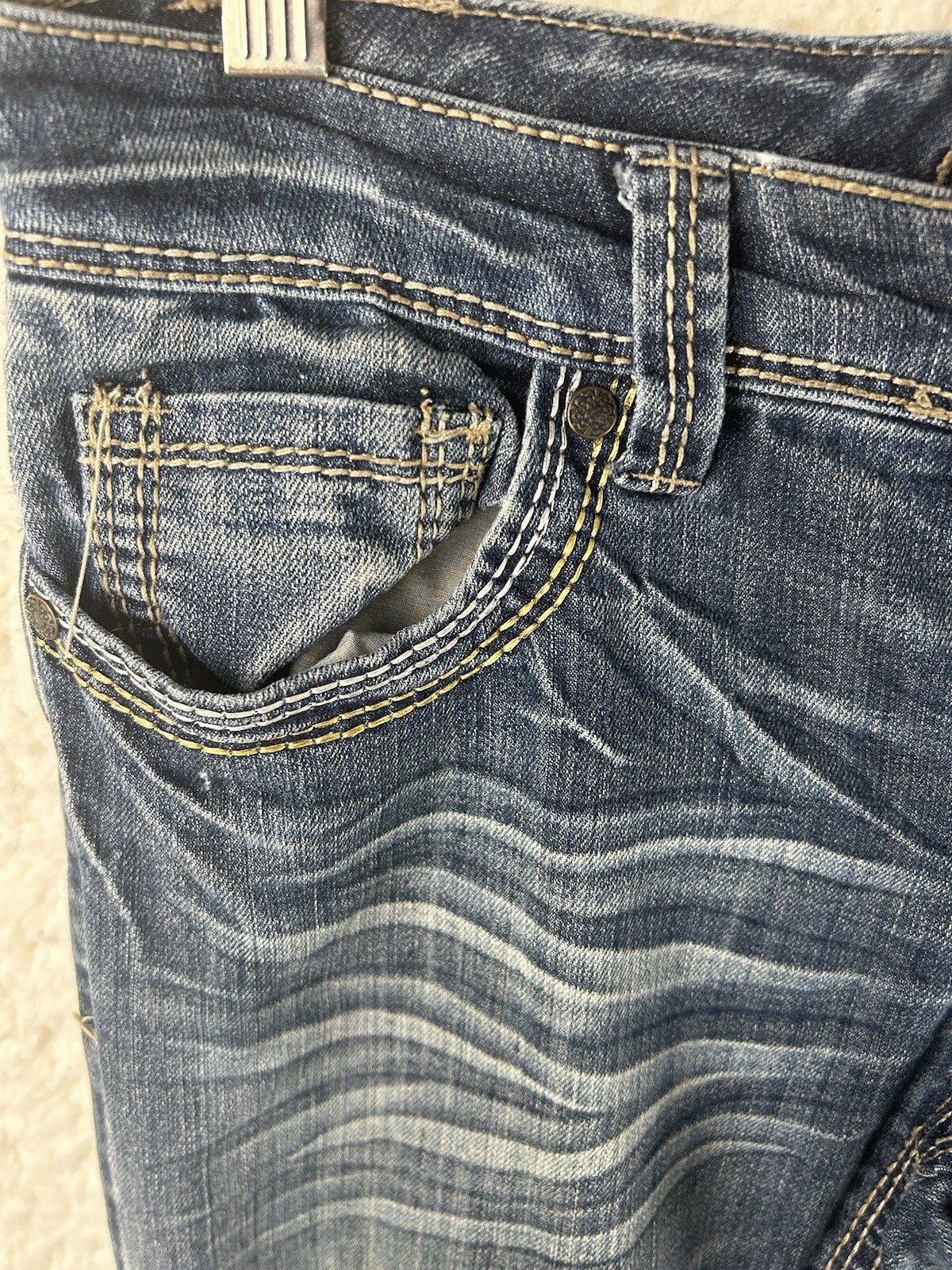 Picture 3 of 11