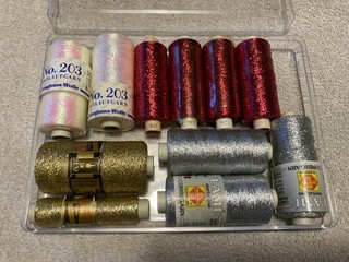 Reste Beilaufgarn verschied. Fabrikate silber gold rot weiß versch. Längen