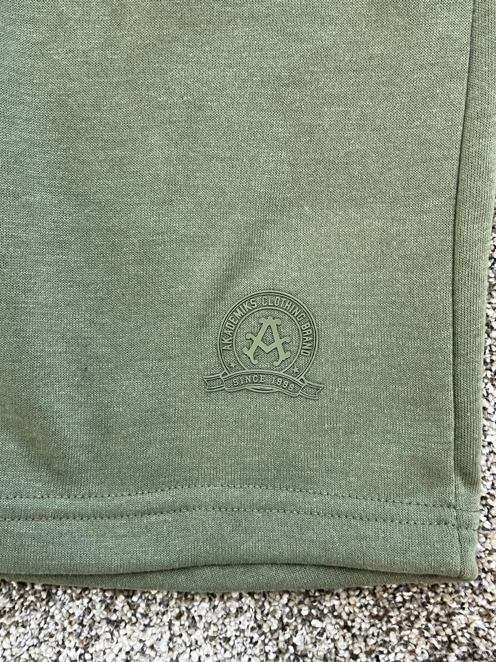 Pantalones Cortos de Vellón Akademiks Hombres Pequeños S Verdes con Bolsillos de Carga Frontales y Laterales Nuevos sin Etiquetas Foto 2 de 4