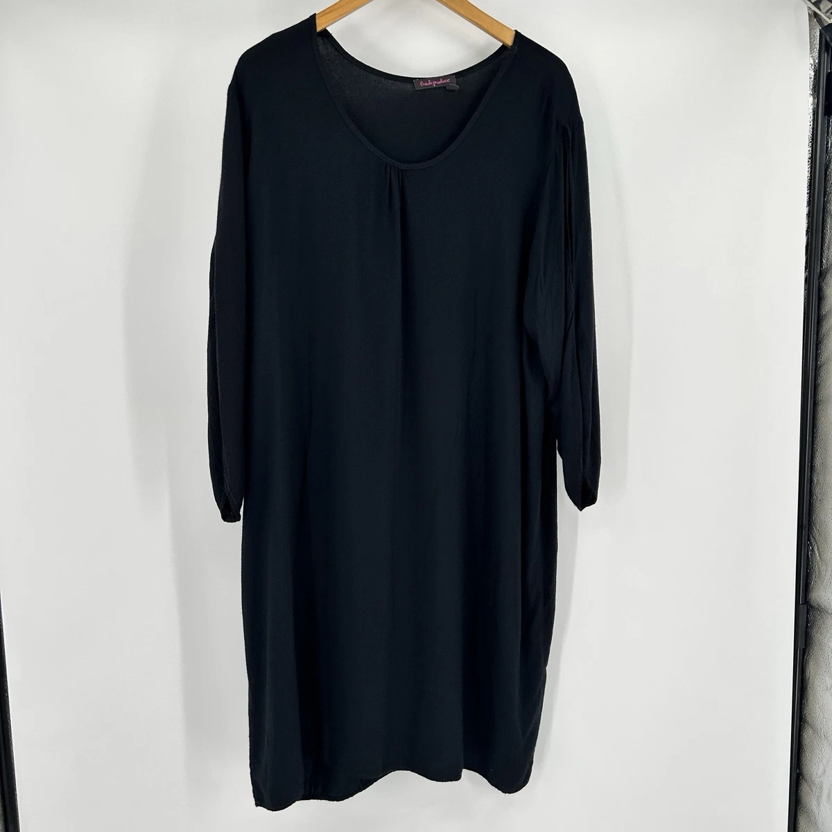 black and white shift dress Outsider monochrome shift dress in black and off white