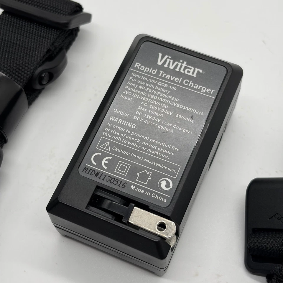 Vivitar Battery Charger VIV-QCB-100 - Camera Battery Charger + Extras! - Image 2 of 2
