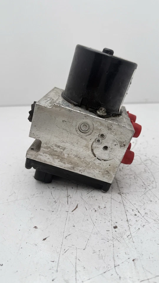 2009-2011 CADILLAC STS ABS ANTI-LOCK BRAKE PUMP 25864045 20875880 - Image 4 of 4