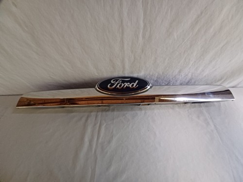 2006-2010 FORD EXPLORER TAILGATE LICENSE PANEL MOLDING CHROME USED