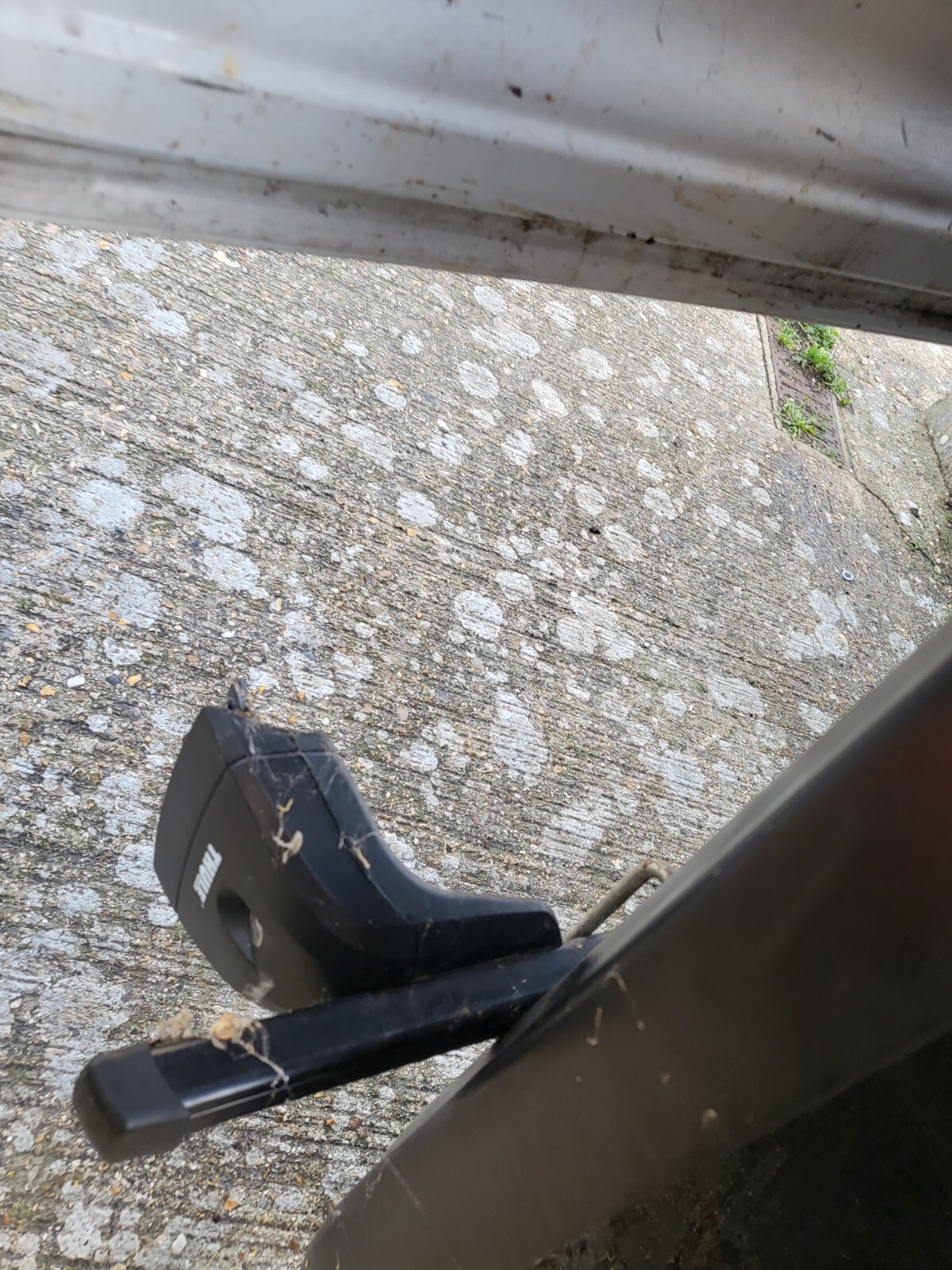 exodus 470l roof box Few Scratch Good Order Thule Bars Lost Key Cheap