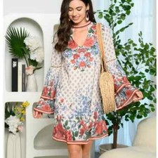 Ladies Bell Sleeve Floral Dress Size Medium NEW