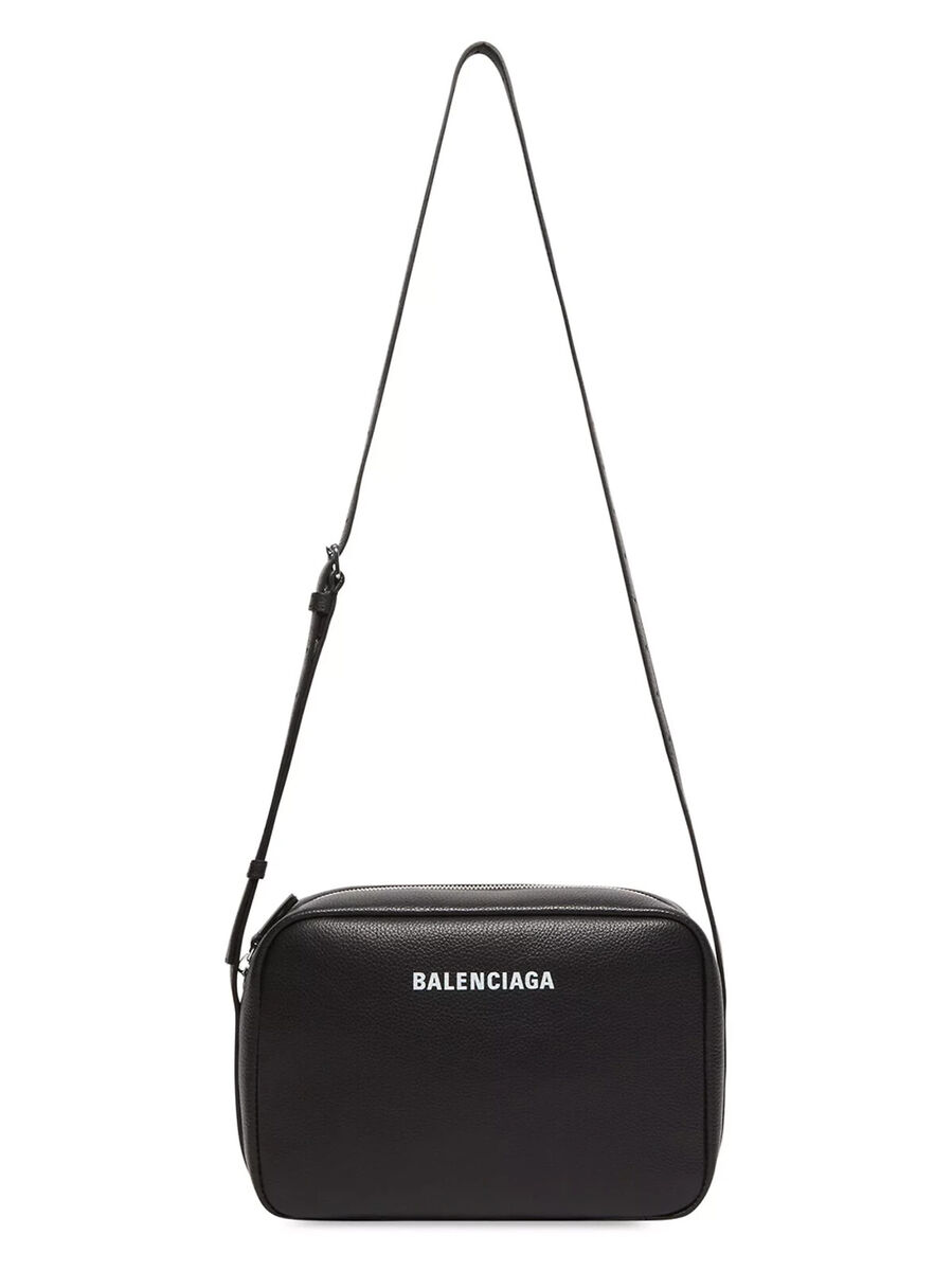 AUTH Balenciaga Medium Everyday Calfskin Leather Camera Bag AUTH Balenciaga Medium Everyday Calfskin Leather Camera Bag