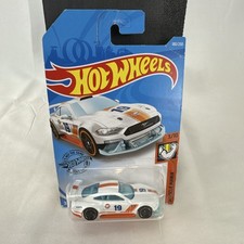 Hot Wheels 1:64 Custom '18 Ford Mustang GT Gulf Muscle Mania Diecast 180/250