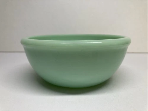Vintage Fire King Jadeite Restaurant Ware Beaded Rim Bowl “Oven Glass” Beautiful