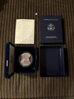 New Listing2001 American Eagle One Ounce Silver Coin W/ Original BOX And COA