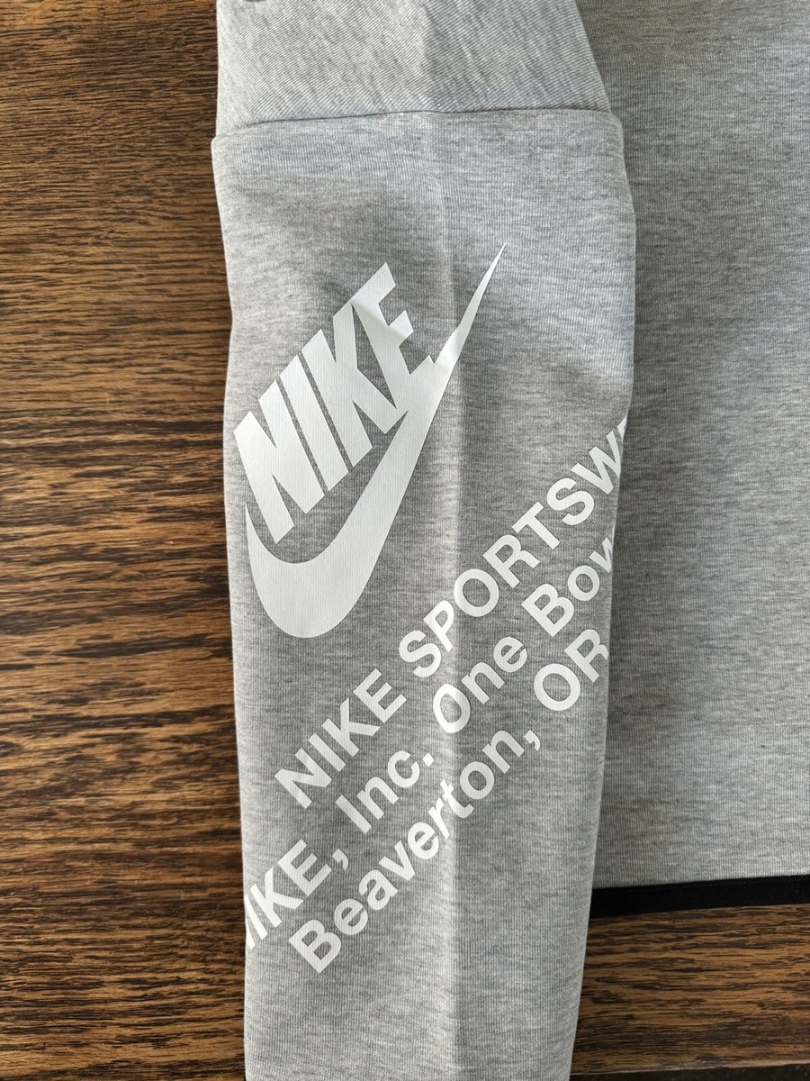 Nike Sportwear Tech Fleece Graphic Full-Zip Hoodie DM6474 Nike Sportwear Tech Fleece Graphic Full-Zip Hoodie DM6474