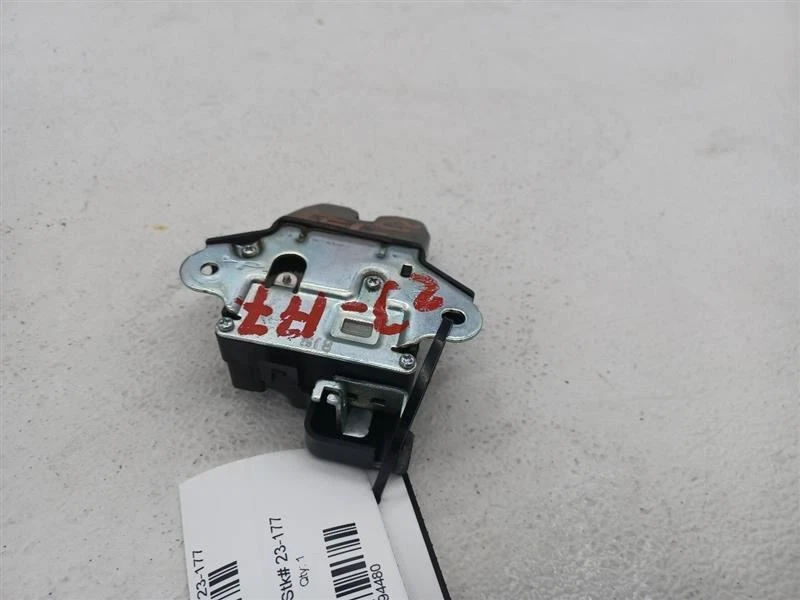 Kia Forte 2011 2012 maletero tapa cerradura montada OEM Foto 4 de 4