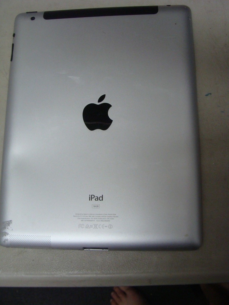 Apple iPad 2 16GB, Wi-Fi, 9.7in - White Cracked Screen, AS