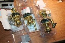 Bundle Of 2 Kwikset 93001-870 Tylo Bed & Bath Knob Privacy With Tylo Entry Keyed