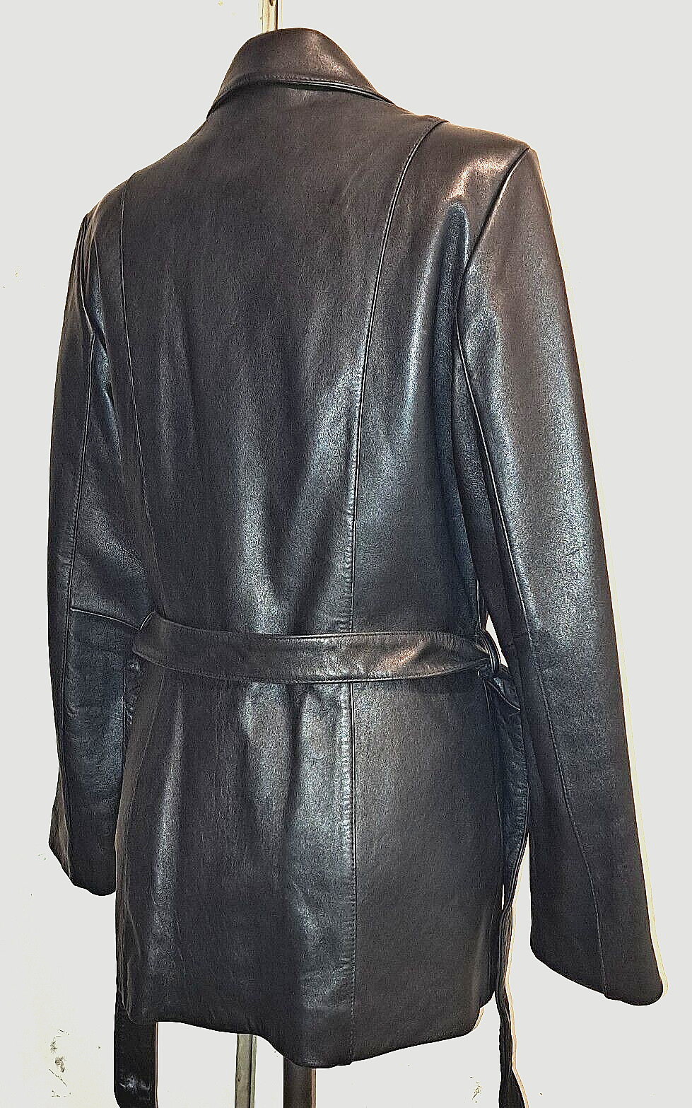 NEW STONE MOUNTAIN LAMB SKIN LEATHER MEDIUM BLACK JACKET BELT HIP LENGTH WOMEN