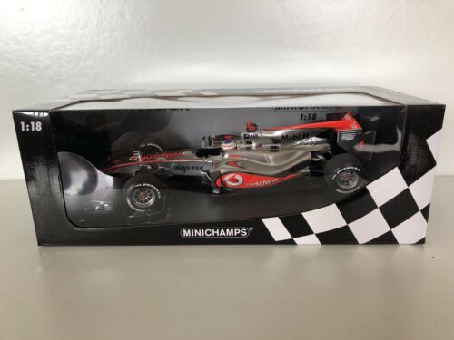MINICHAMPS F1 1:18 McLaren MP4/25 2010 Jenson Button Formula 1