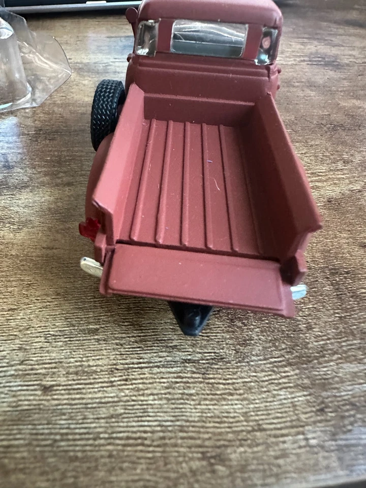 两套 3100 雪佛兰卡车公路冠军哑光棕色和绿色 — 第 3/4 张图片