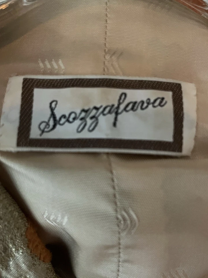 Traje Falda Formal Dorado, Azul Claro y Naranja con Botones Perla Panel Modestia a Presión Foto 3 de 4