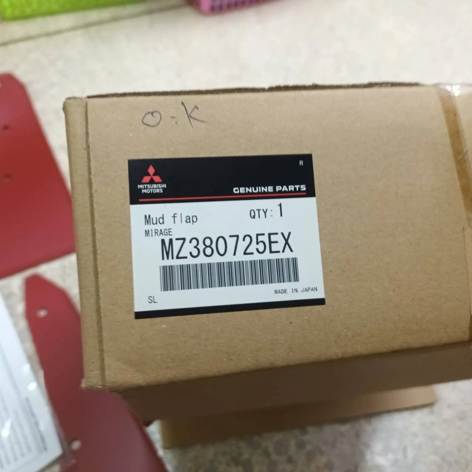 MZ380725EX OEM Front Rear Mud Flap Ralliart Red For Mitsubishi Mirage 2013 2025 Foto 2 de 4