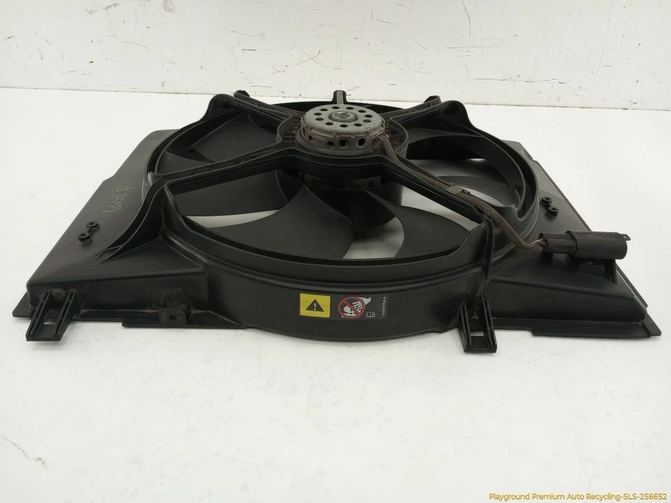 Conjunto de ventilador de radiador Chrysler Crossfire 3,2 L 6 cilindros para 04-08 Foto 2 de 4
