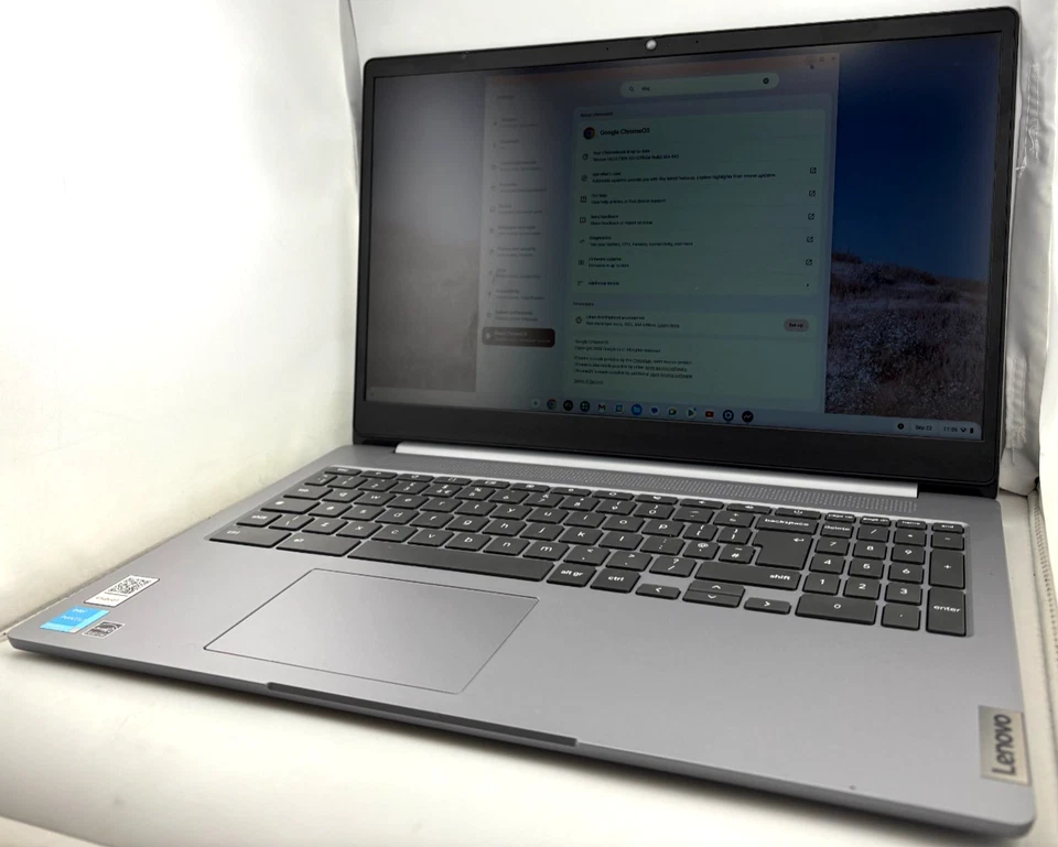 Lenovo IdeaPad 3 Chromebook 15IJL6 Laptop Intel N4500 8GB RAM 128GB eMMC Silver - Image 3 of 4