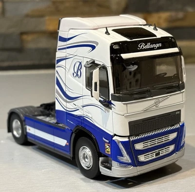 Camion Citerne Norev 1/43 - Volvo Laitier - Châssis Blanc - Fabrication Française
