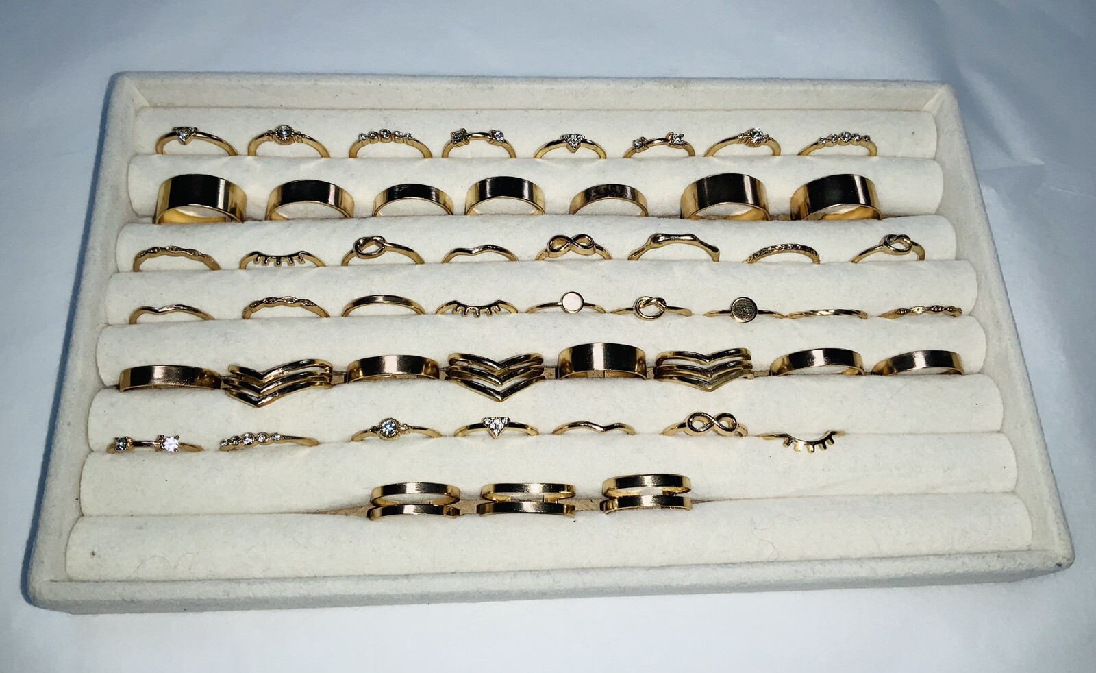 Imperfect Bundle Of 50 Different Gold Coloured Costume Jewellery RINGS