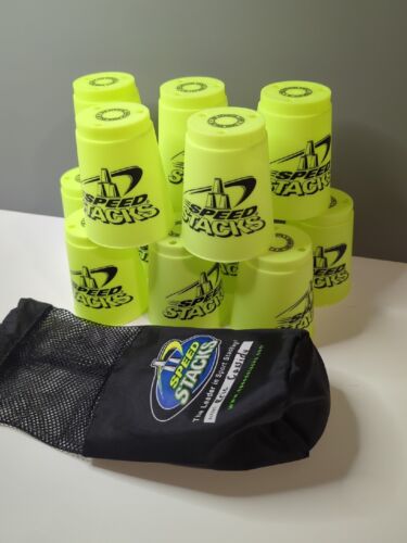 Speed Stacks World Sport Stacking Set 12 Cups Bright Green With Carry Case READ - Picture 1 of 15