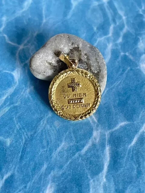 925 Sterling Silver Unisex Qu' Hier Que Demain Pendant in 14K