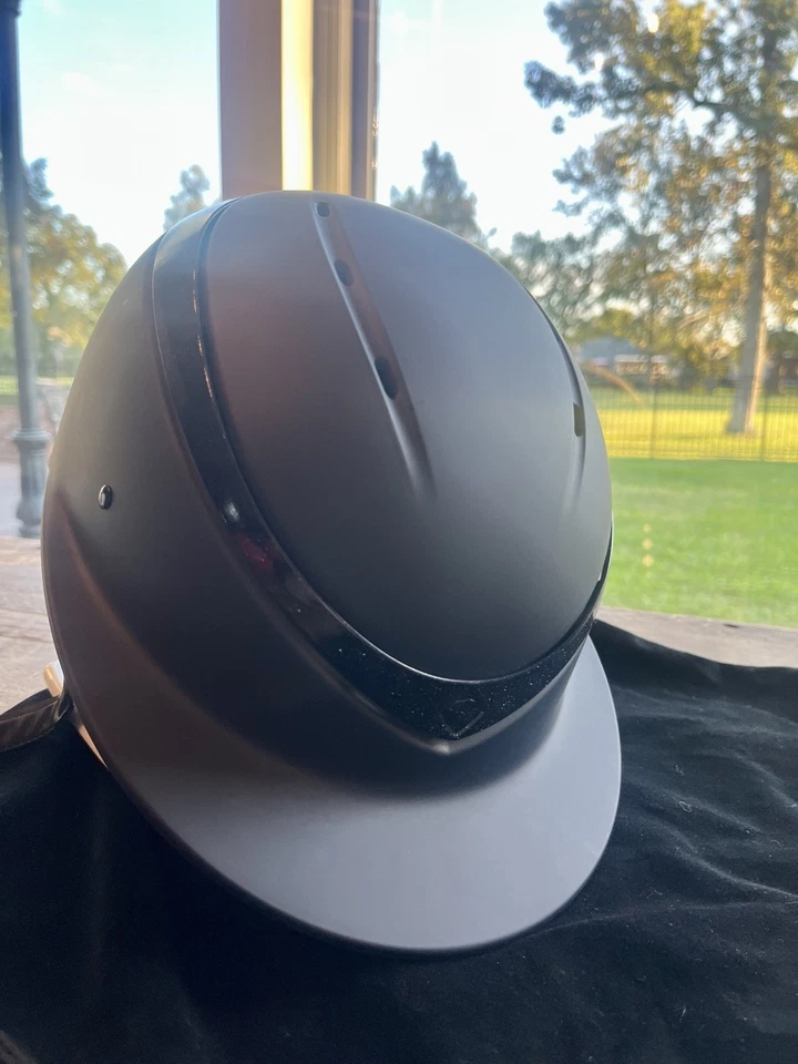 Casco Charles Owen Luna 56cm Hecho a Mano en Gran Bretaña  Foto 3 de 4