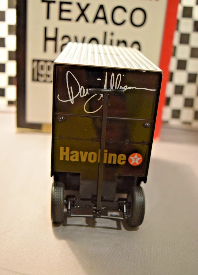 Action RCCA Davey Allison #28 Texaco Havoline Pit Wagon Bank 1990 escala 1:16 Foto 3 de 4