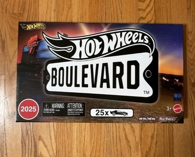 Hot Wheels Boulevard 25-Car Factory Set 2025, 25 Premium Die-Cast 1:64 Scale Car