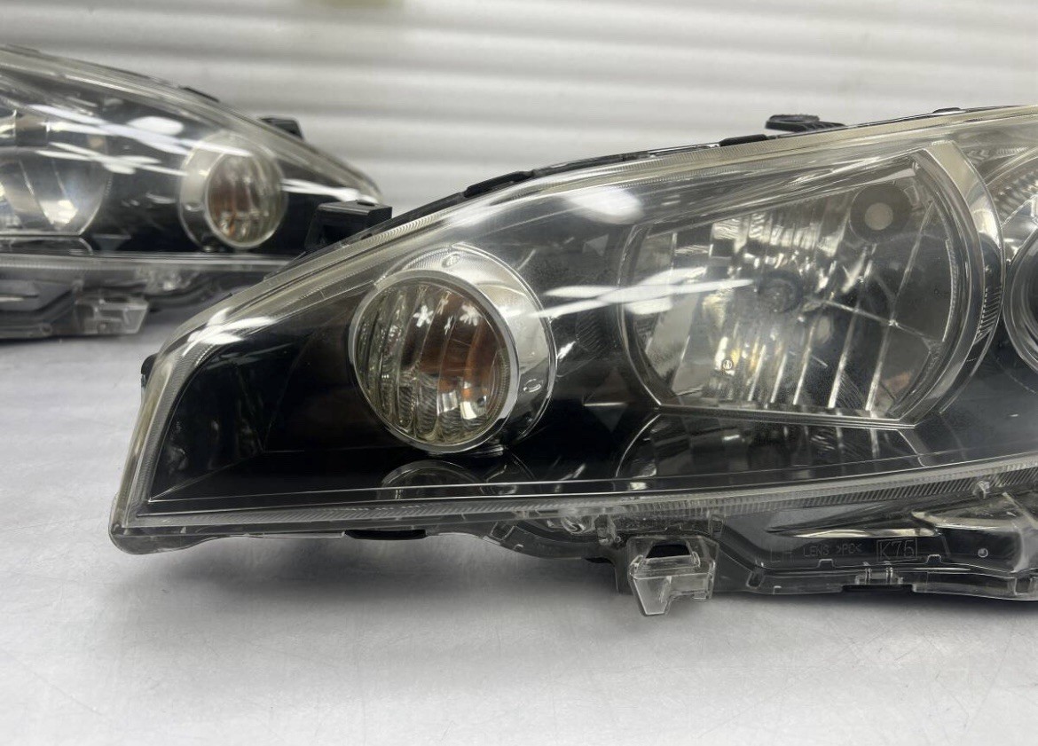 Toyota Zge20 25 Wish HID Right Headlight RHD OEM JDM ICHIKOH