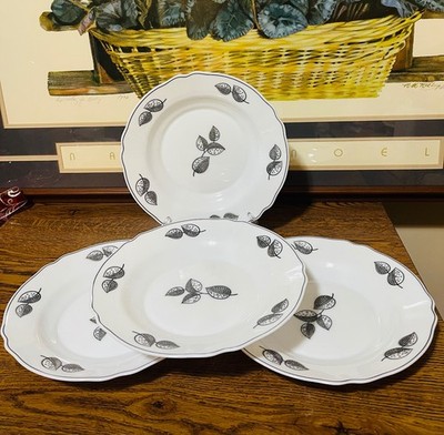 Set of 4 9   Arcopal France Black White Leaves Rim Soup Bowls Floral Scalloped