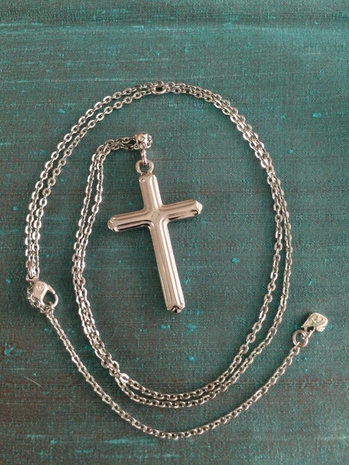 Collar Colgante Cruz Grande Swarovski Firmado Genuino, En Caja con Etiqueta Foto 4 de 4