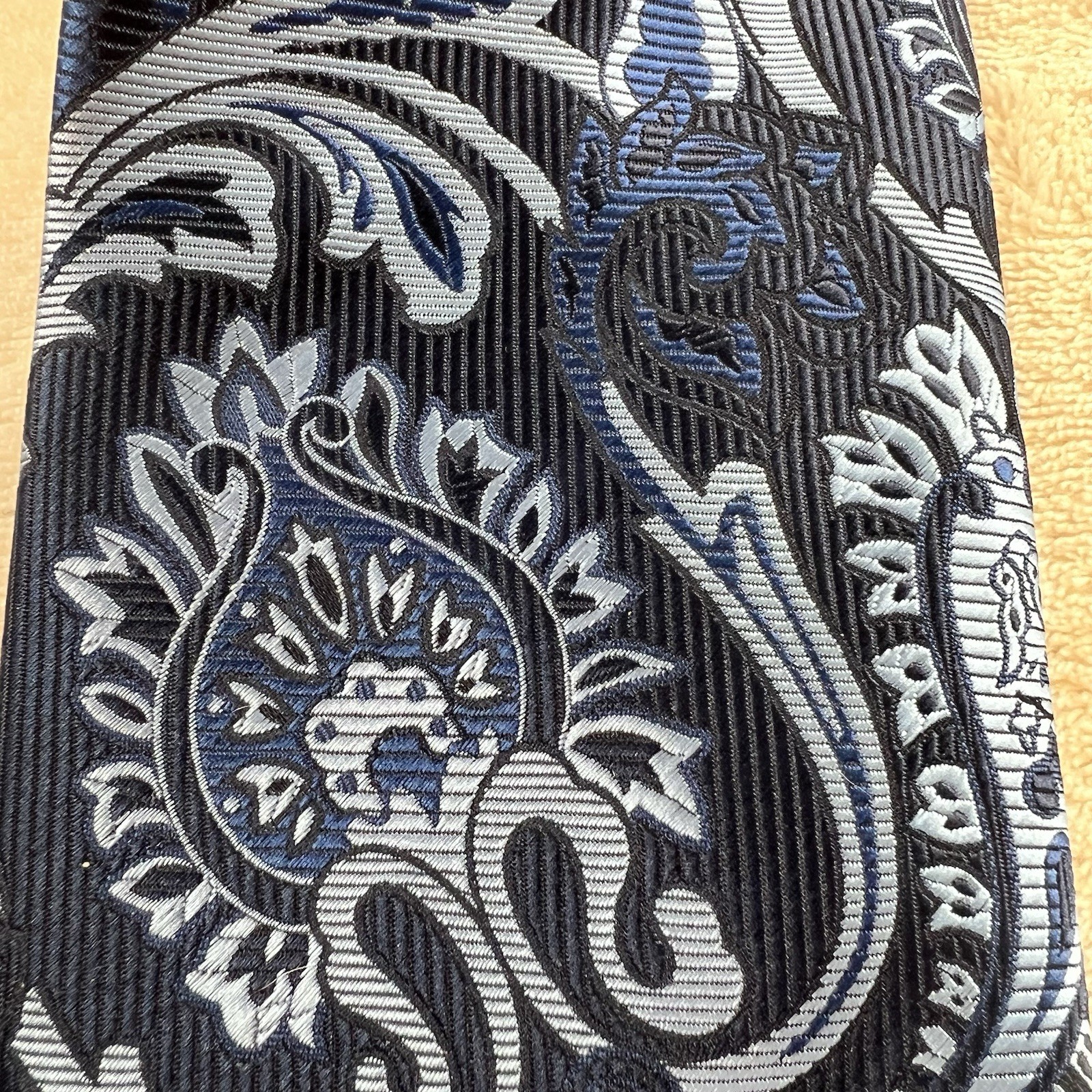 VERSE 9 Mens Necktie Designer PAISLEY & Geometric Blue/Multi-Colored 58 7/8EUC