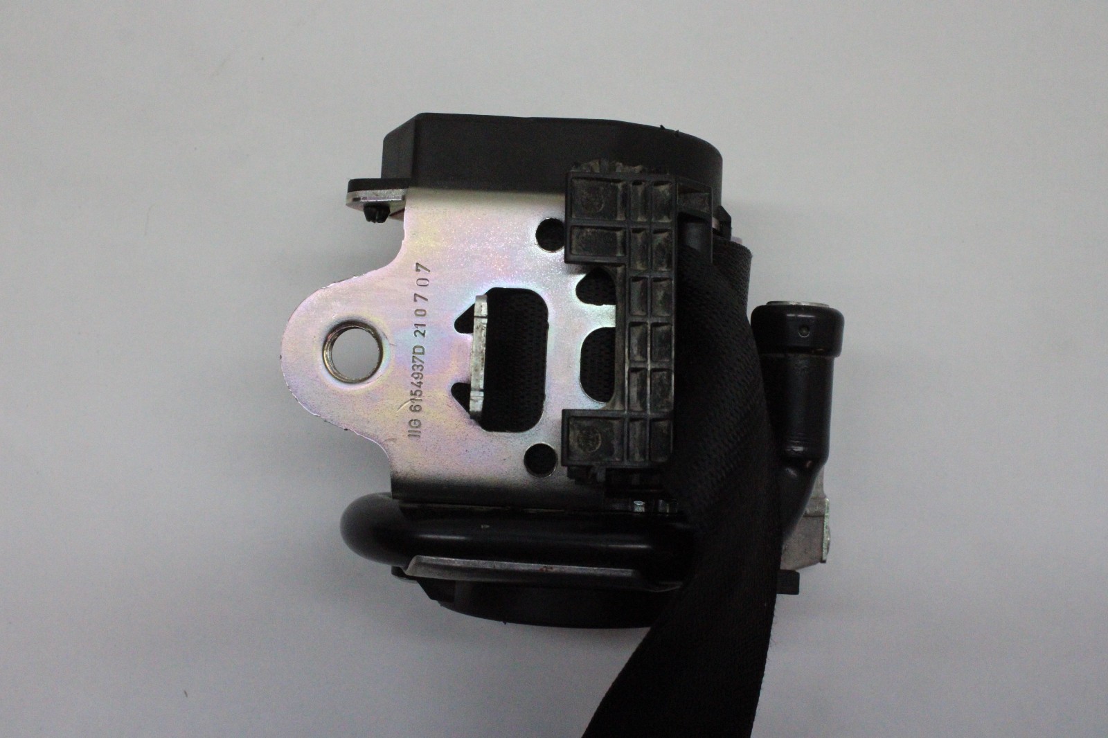 2022 MASERATI LEVANTE MODENA FRONT RIGHT SEAT BELT RETRACTOR OEM 2017-2022