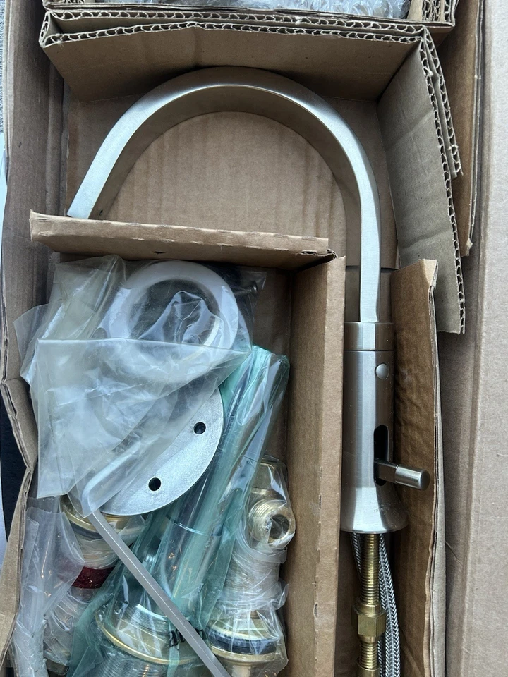 AMERICAN STANDARD LUXURY 7430801.295 AM/STD BERWICK LAV GRIFO NÍQUEL CEPILLADO Foto 3 de 4