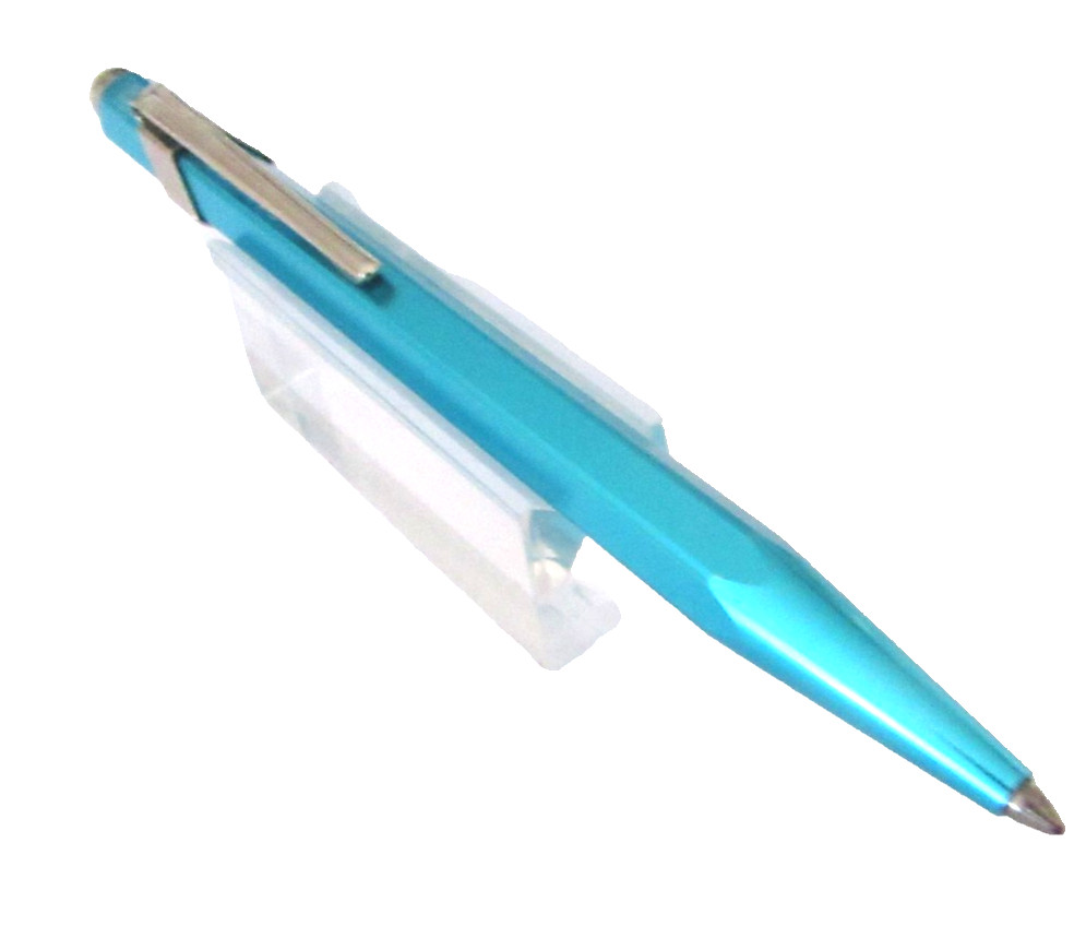 Stylo bille de prestige Caran d'Ache 849 en aluminium Bleu Ciel mat