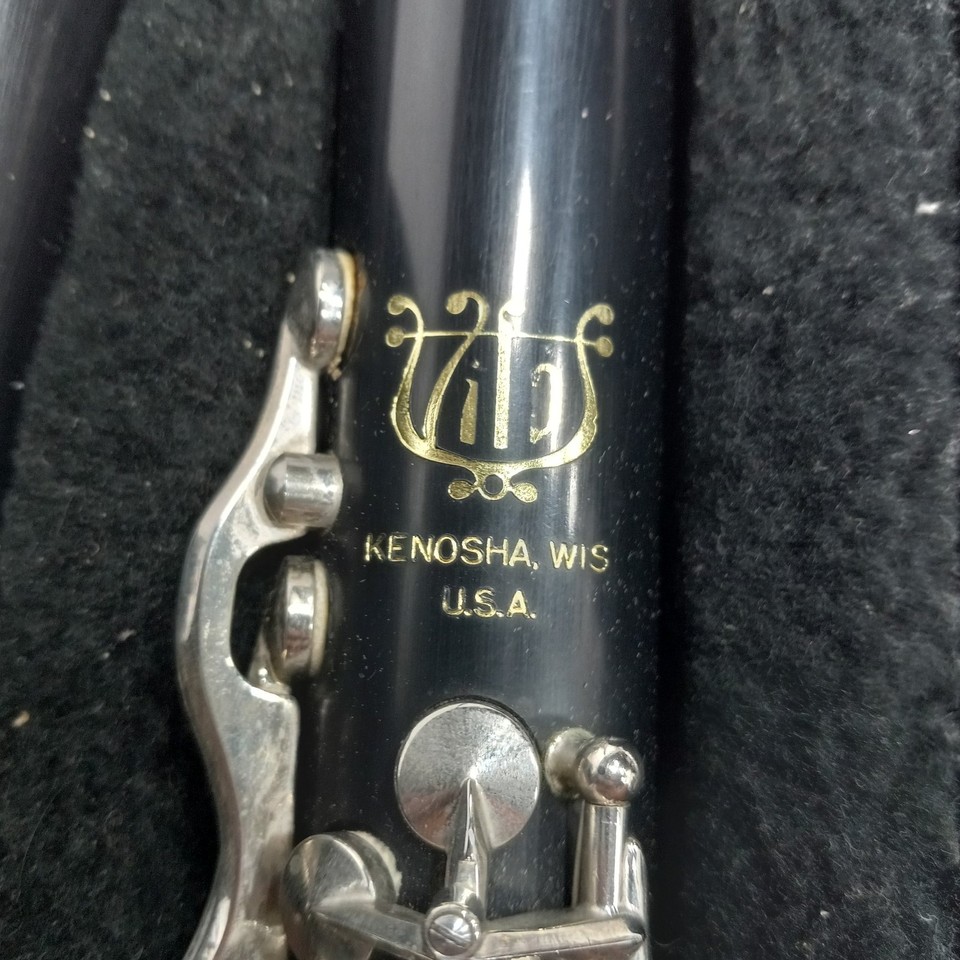 Leblanc Kenosha, Wis USA D15811 7214 In Hard Case eBay