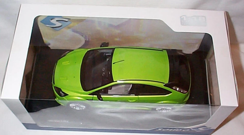SOLIDO 1/18 FORD FOCUS RS MK2 - ULTIMATE GREEN METALLIC 2009 1813102 New Boxed - Image 2 of 4