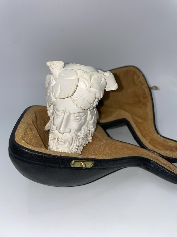 Bacchus Meerschaum Hand Carved Pipe With Fitted Case Unsmoked 