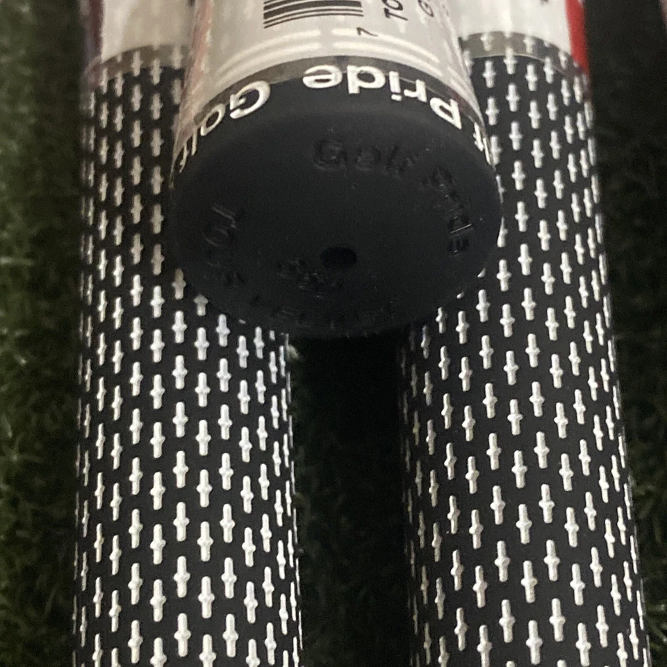 BRAND NEW 13 Golf Pride Tour Velvet 360 Black/White Standard Size Golf Grips - Image 3 of 4