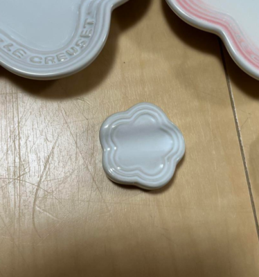Le Creuset Mini Flower Plates & Cutlery Rest Set of 6 Mini Fleur