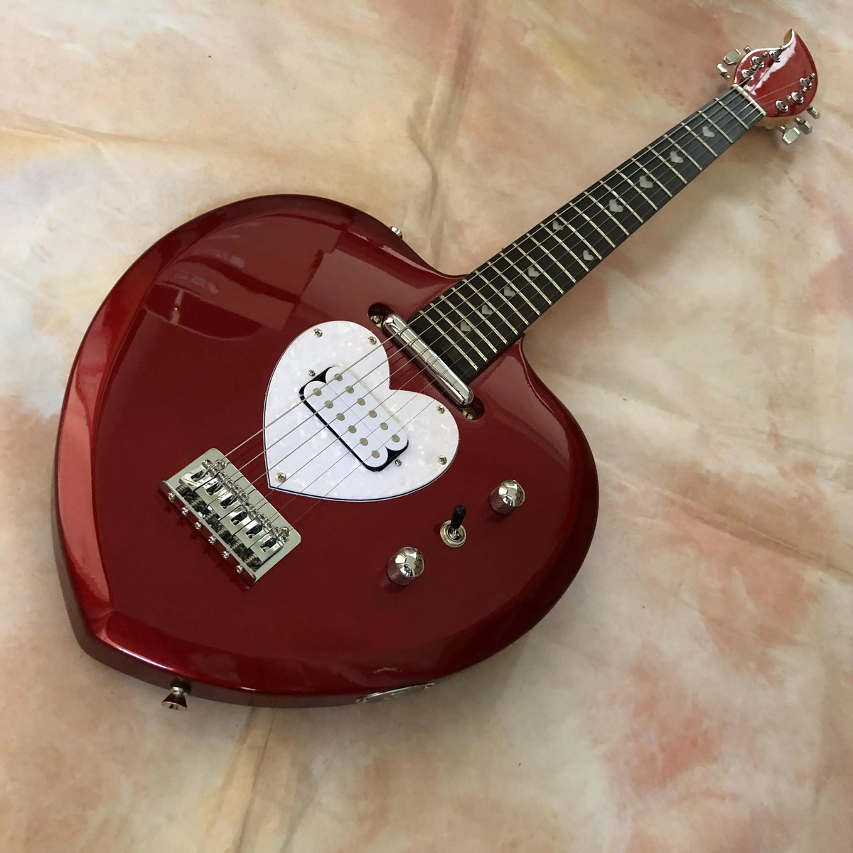 ギター Daisy Rock Heart Breaker Daisy Rock Heartbreak Electric Guitar, Heart Shaped Guard