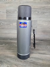 Vintage Aladdin Quart Thermos Rugged American with handle Made in USA Used