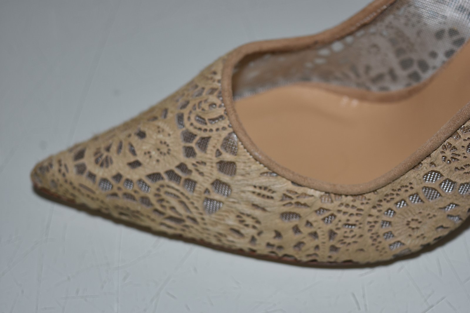 Nuovo Manolo Blahnik BB 105 Polpaccio Capelli Pony Lazer Taglio Beige Scarpe