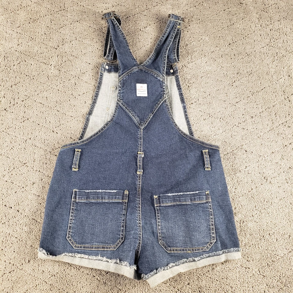 Pantalones cortos Union Bay para mujer talla pequeña azul lavado oscuro elástico entrepierna de 2 pulgadas Foto 2 de 4