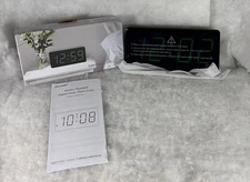 Peakeep Battery Operated Digital Clock, Alarm Clock for Bedrooms