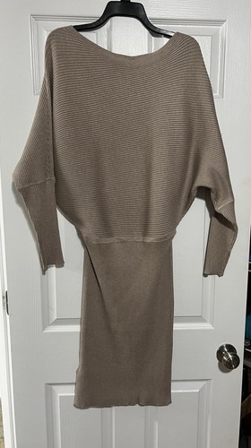 DKNY Sweater Dress Size Medium NWT - Picture 3 of 4